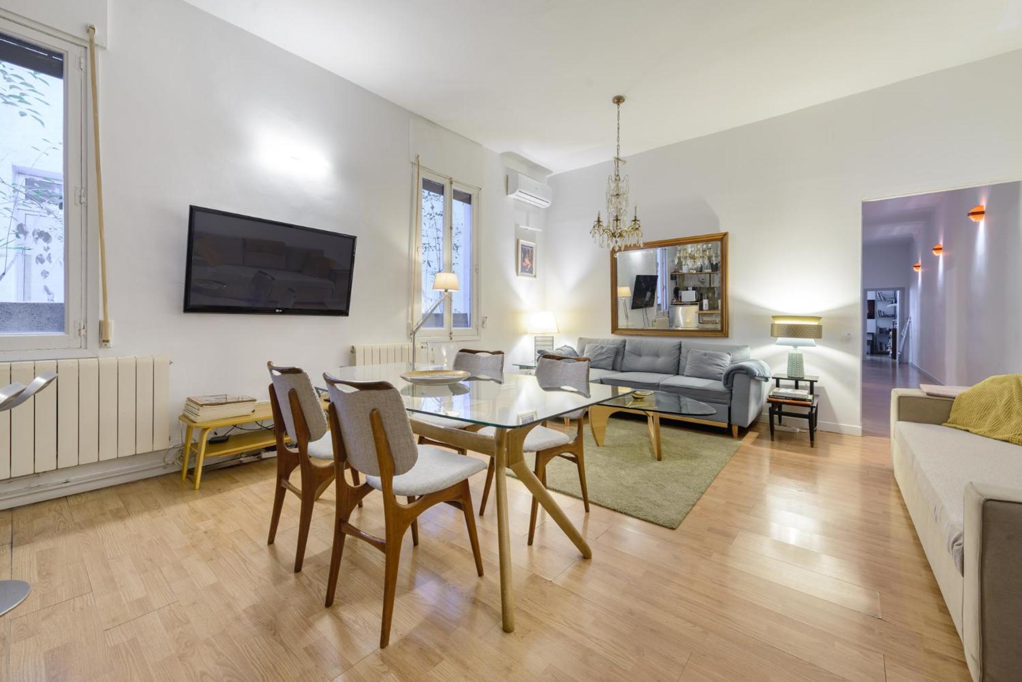 Gran Via-Sol Spacious Apartment 3 Bedrooms & 2 Wcs Madrid Buitenkant foto
