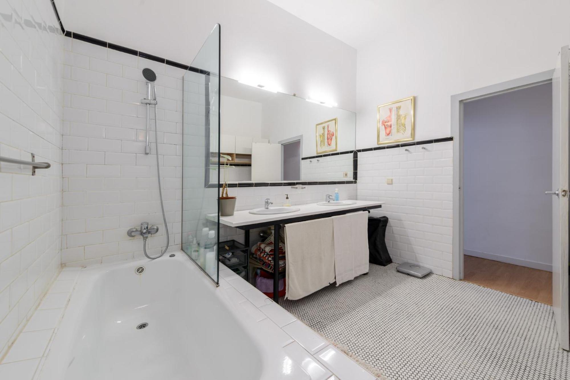 Gran Via-Sol Spacious Apartment 3 Bedrooms & 2 Wcs Madrid Buitenkant foto